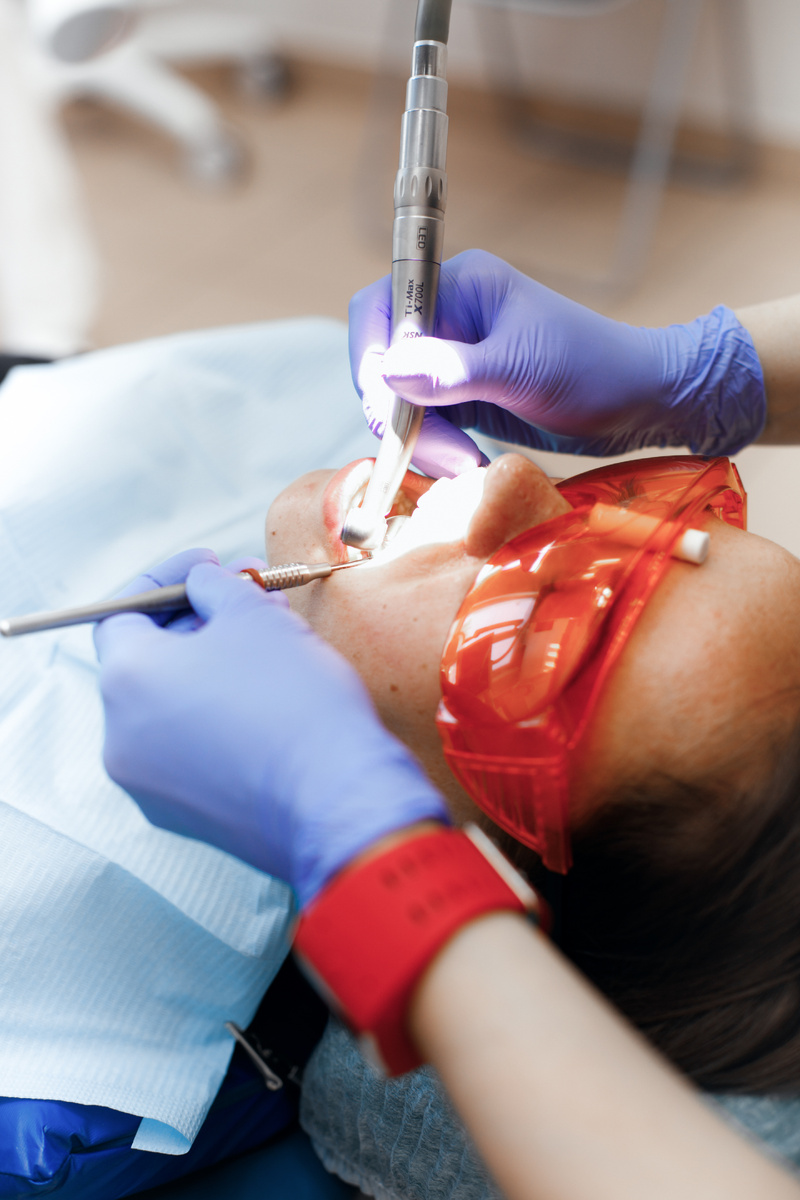 Фотография взята с сайта стоматологии Дмитрович Фэмили https://www.dmitrovich.ru/