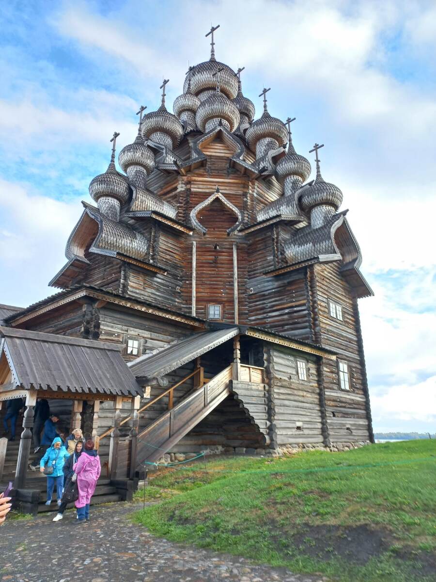 Православный храм на острове Кижи в Карелии, в составе храмового комплекса Кижского погоста на территории музея-заповедника «Кижи».