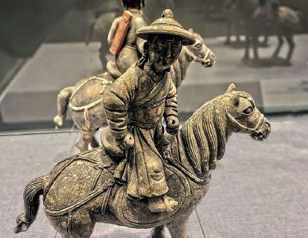 Монгольский всадник. Статуэтка. XIII век