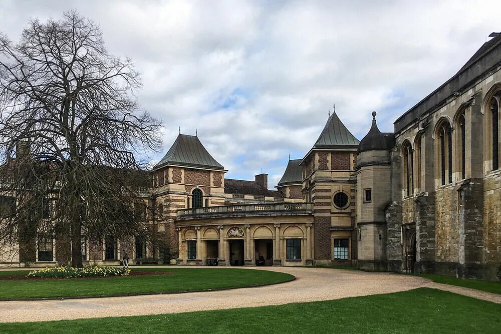 Элтемский дворец