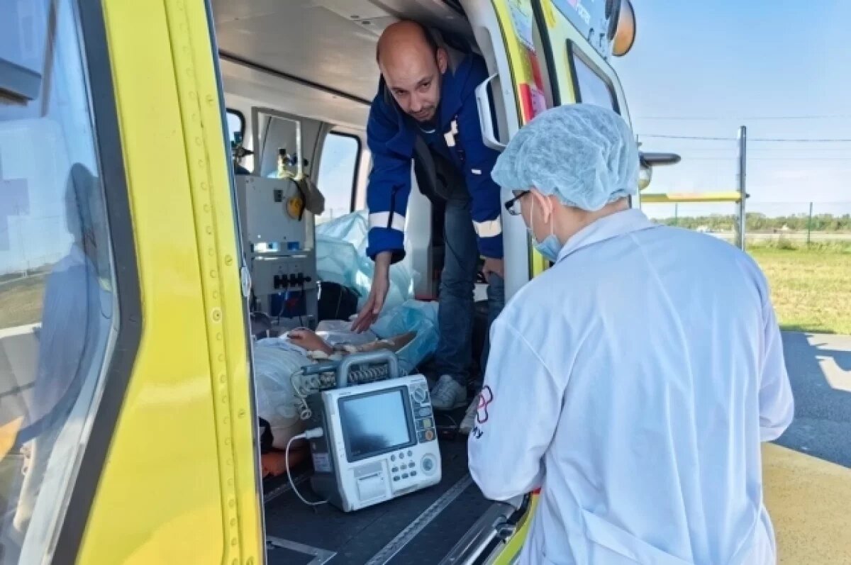    В ожоговый центр в Нижнем Новгороде зацеперов часто доставляют с помощью санитарной авиации, чтобы успеть оказать помощь.