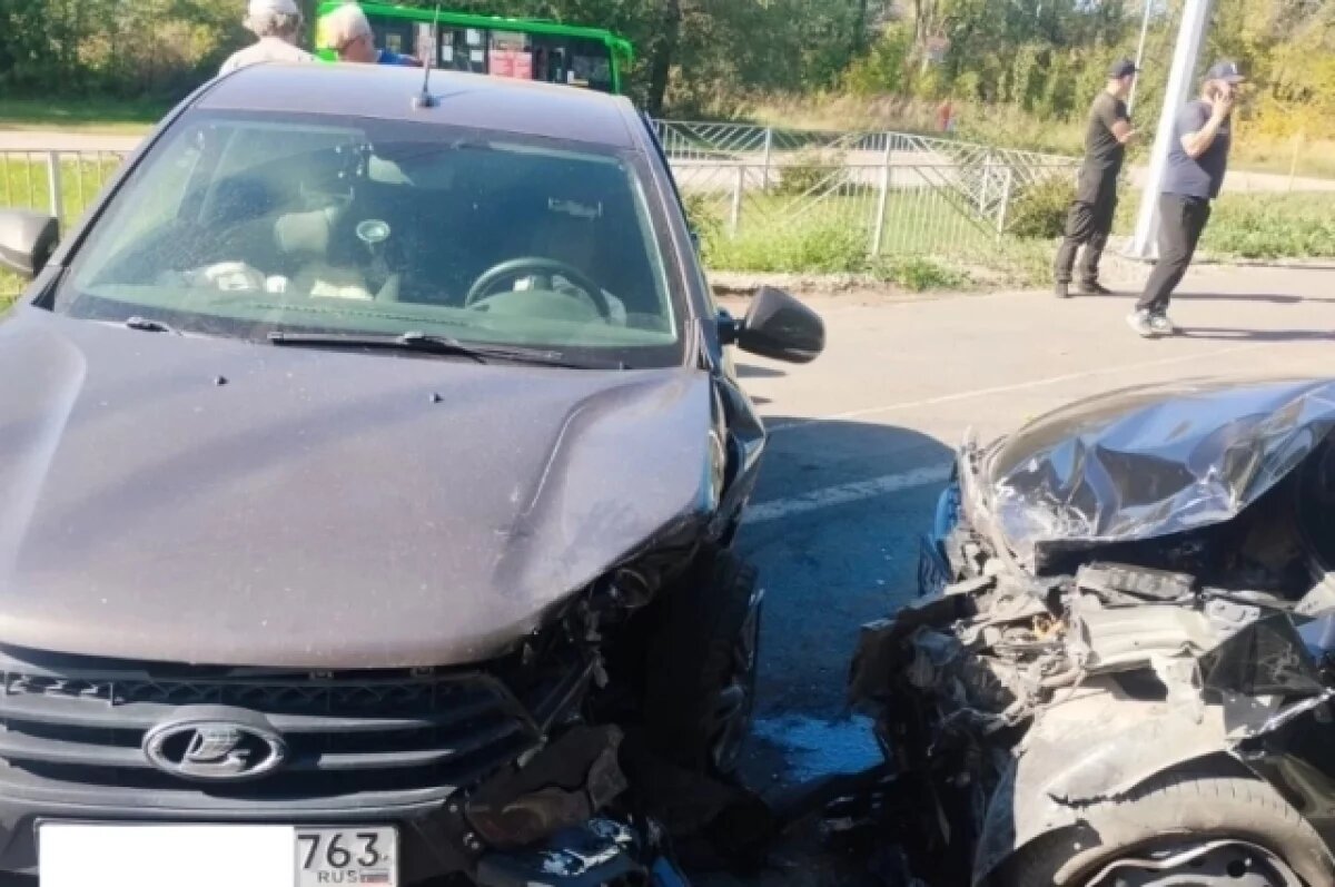    Под Тольятти произошло крупное ДТП с пятью пострадавшими