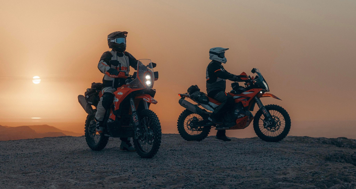 Новинка 2025. Костюм Alpinestars Halo Drystar Pro XF.