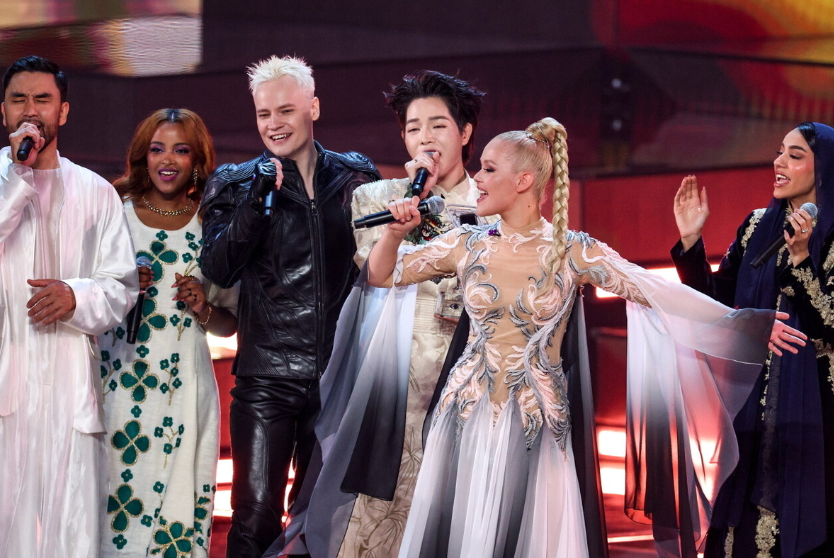 Нас миллионы