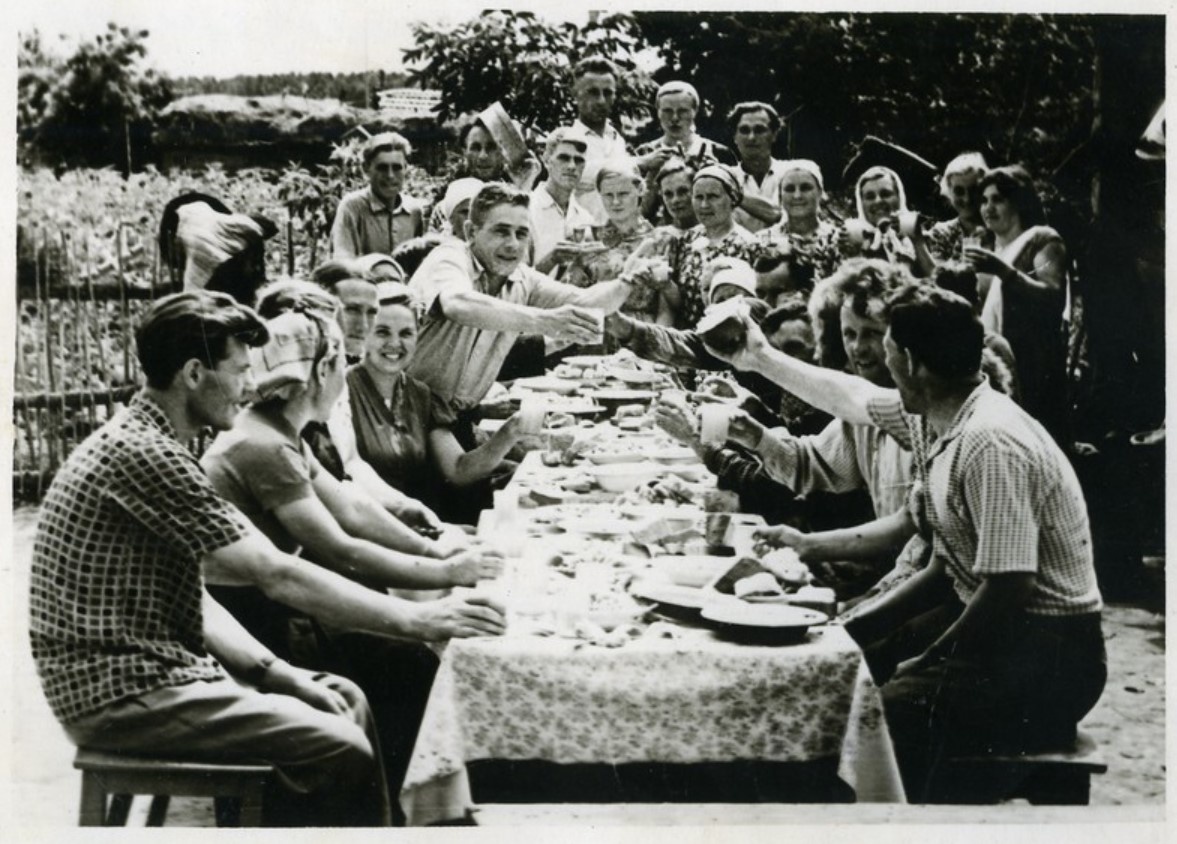Комсомольско-молодежная свадьба в колхозе «Родина». Алтайский край, 1960 г.
