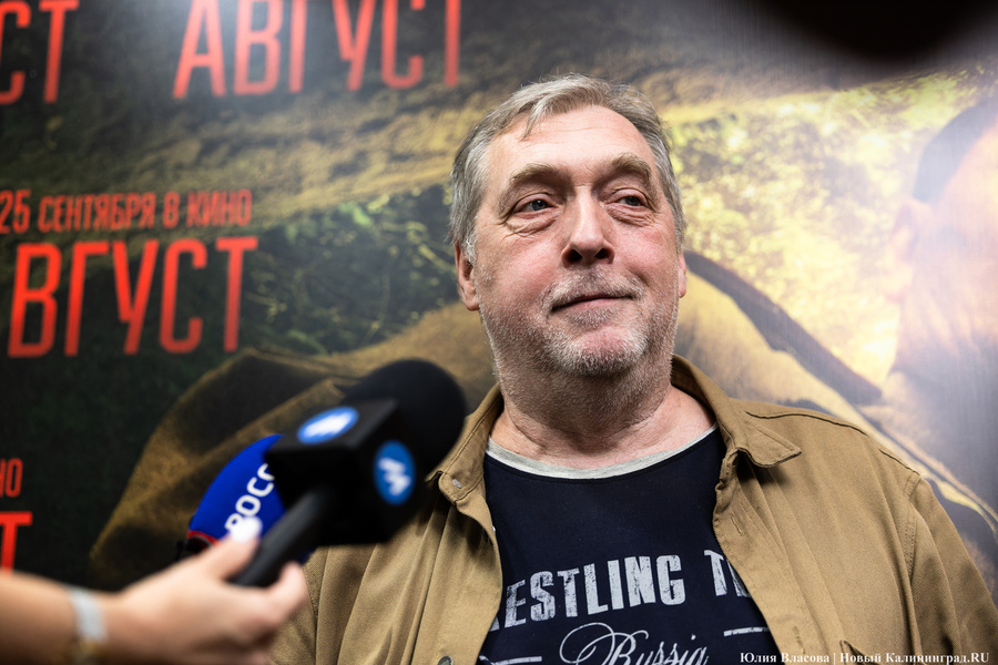 Высоцкий, как всегда, доволен своей работой. 