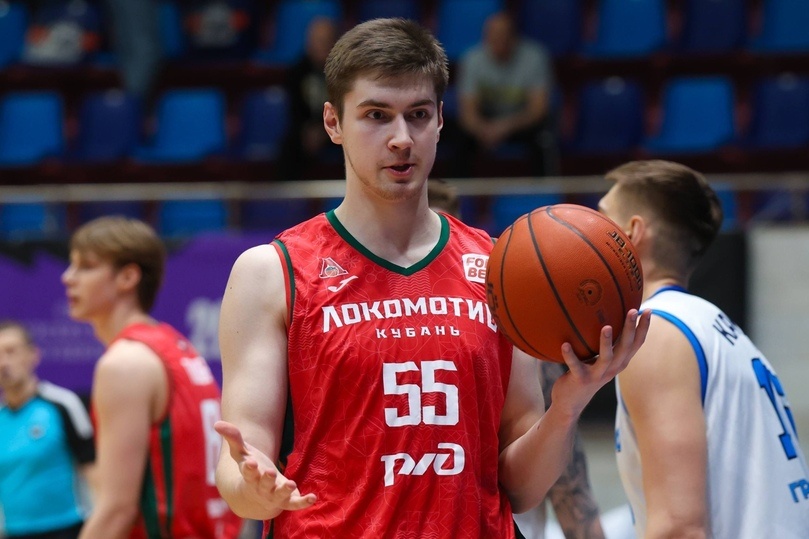     Центровой Артём Корякин/t.me/lokobasket