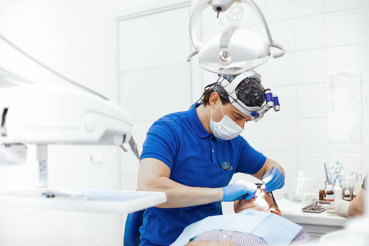 Фотография взята с сайта стоматологии Дмитрович Фэмили https://www.dmitrovich.ru/