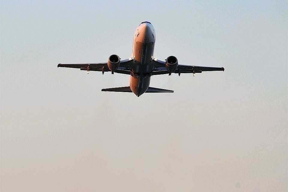    Авиакомпания China Southern высадила пассажиров на таможенный контроль в Ухане Иван ВИСЛОВ