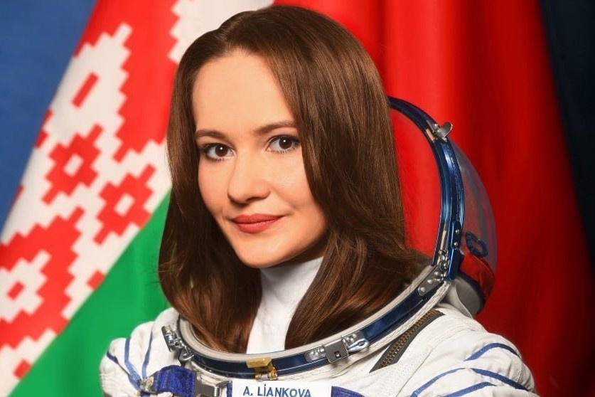    Роскосмос