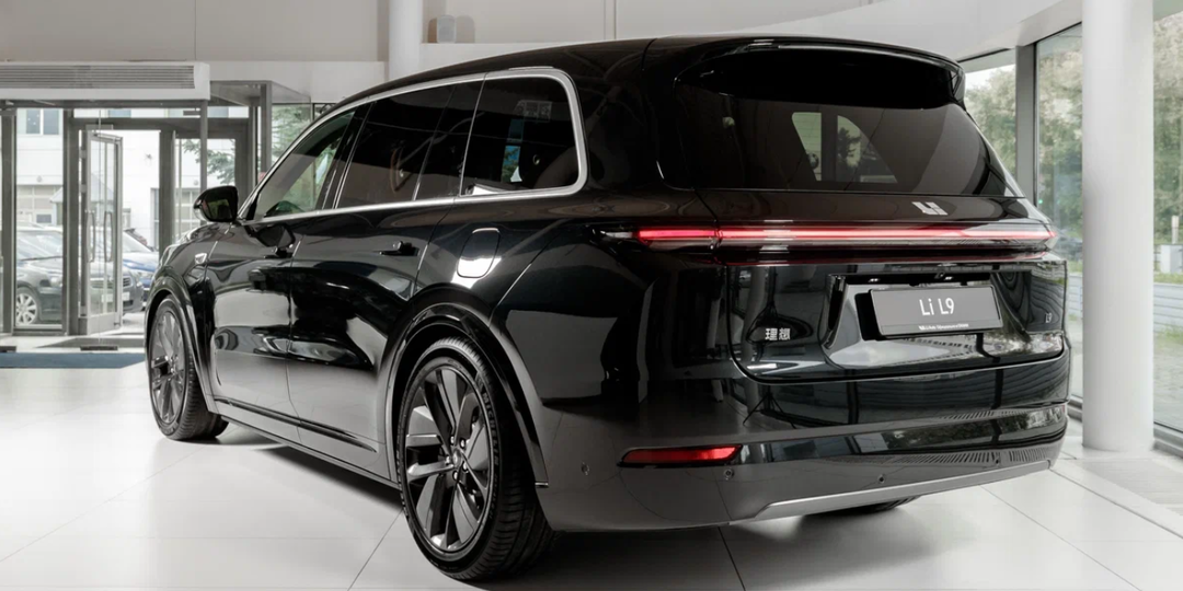 Почти в 2 раза дешевле, чем у нас: в Казахстане стартовали продажи Lixiang. Почему у соседей цены намного ниже