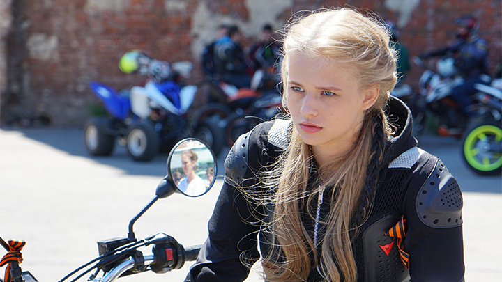    Александра Бортич в сериале "Полицейский с Рублёвки"