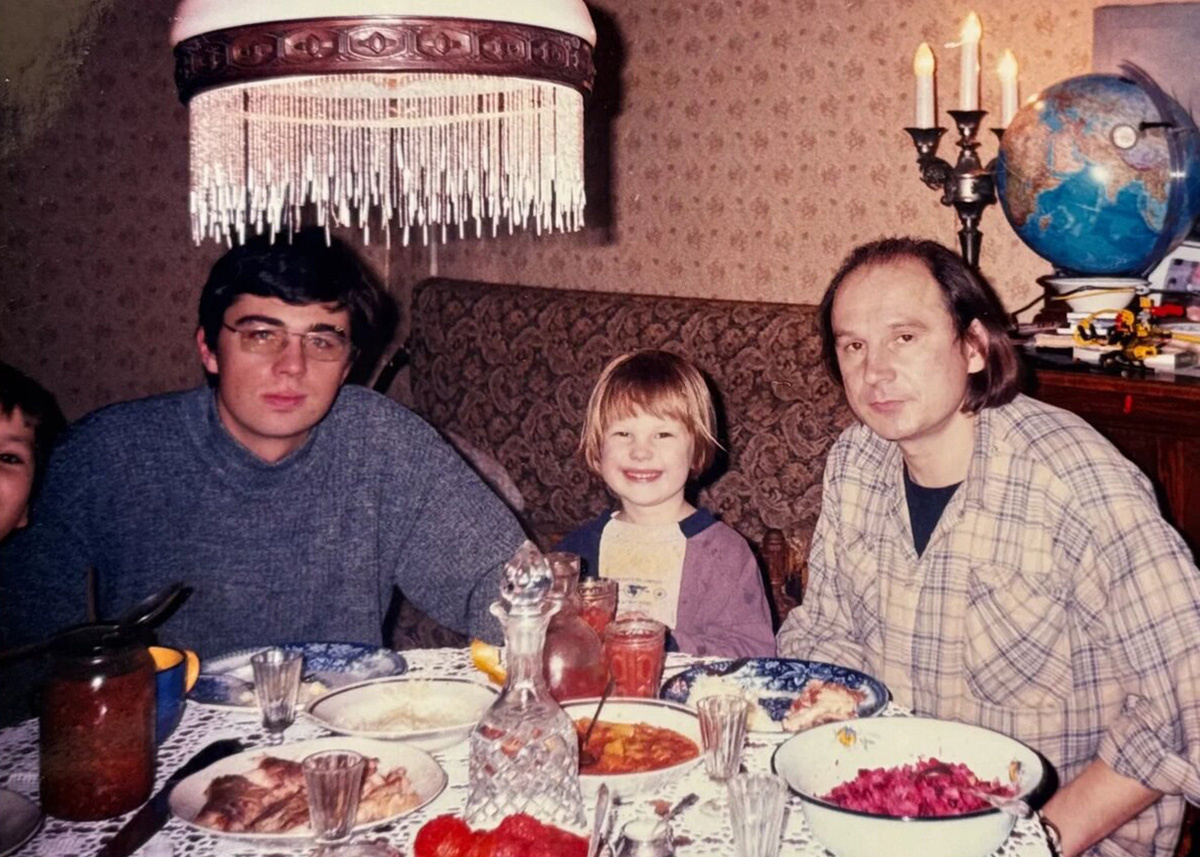    Братья Балабановы с отцом и Сергеем Бодровым