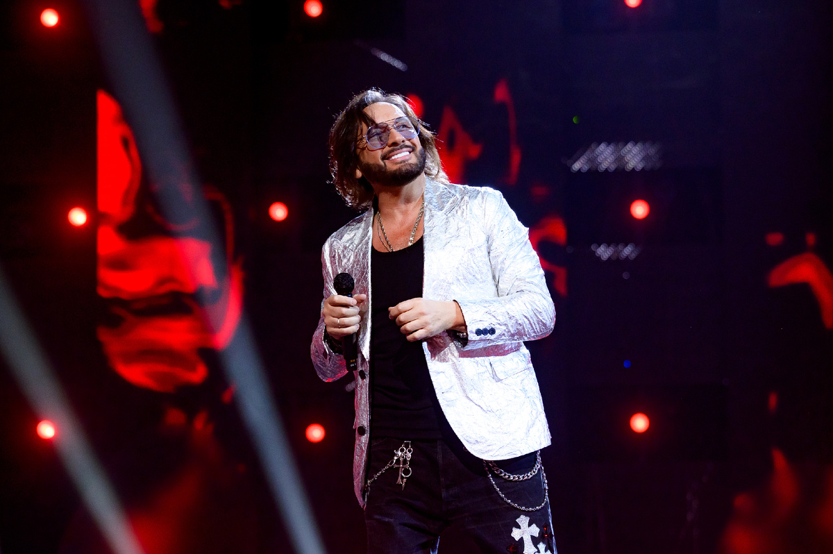 Стас Михайлов на шоу «Ну-ка, все вместе!». Фото: телеканал «Россия»