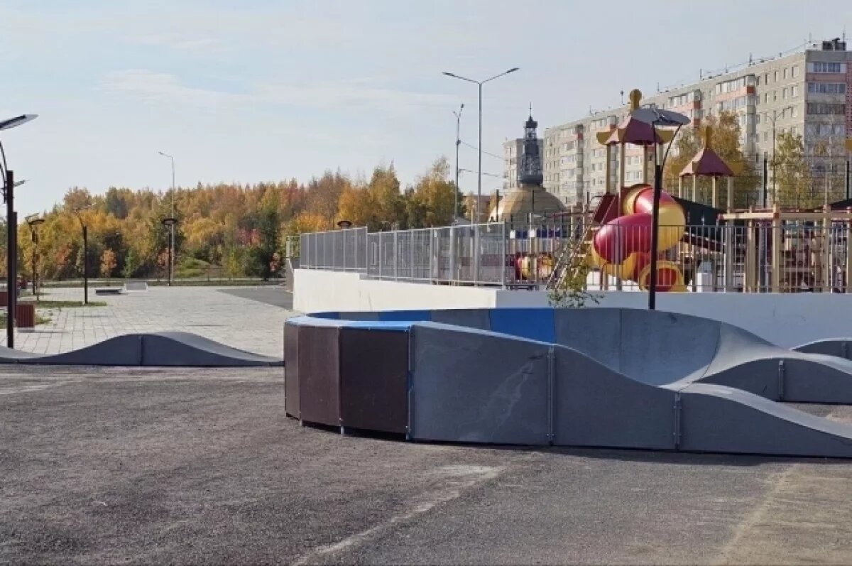    В Мегионе завершили благоустройство скейт-парка на набережной