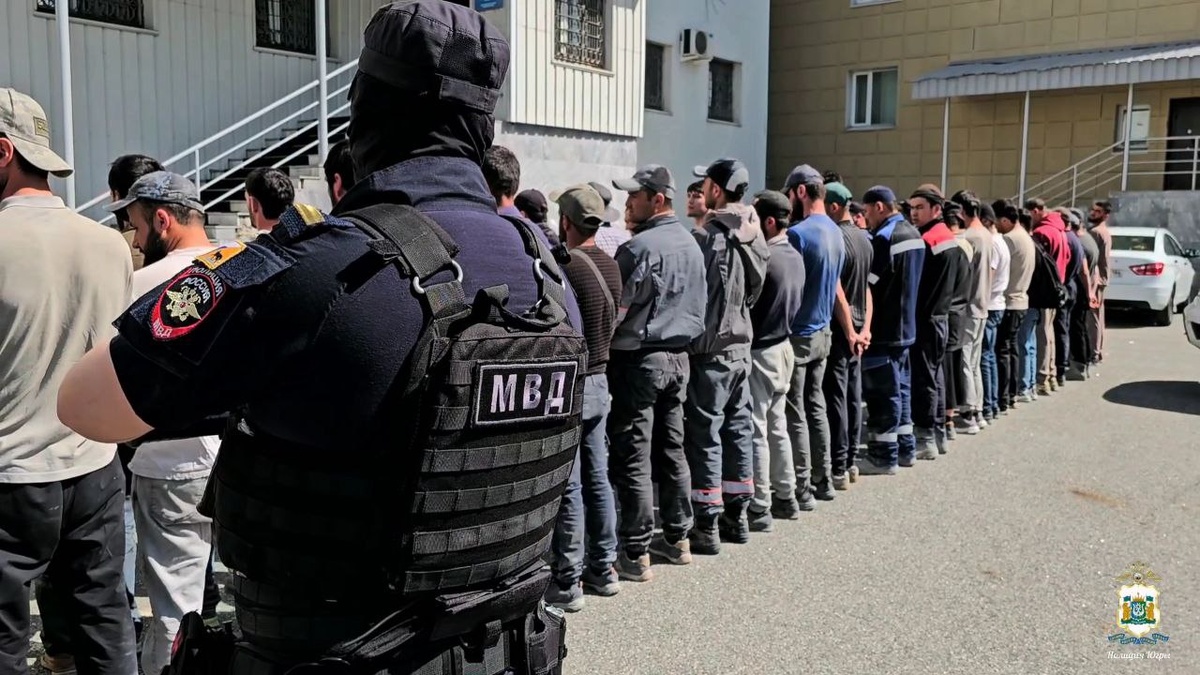    Из Югры выдворят 45 незаконно находящихся в России иностранцев