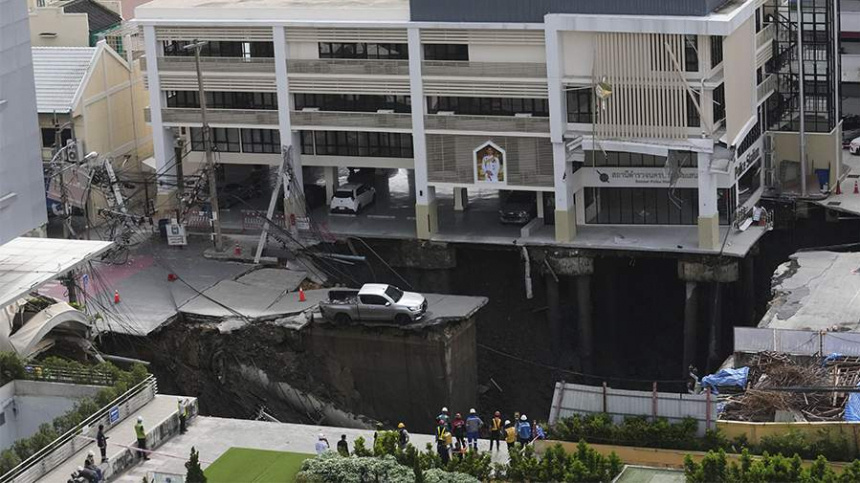    Фото: AP Photo/Sakchai Lalit; REUTERS/Chalinee Thirasupa / Khaosod TV; 5-tv.ru