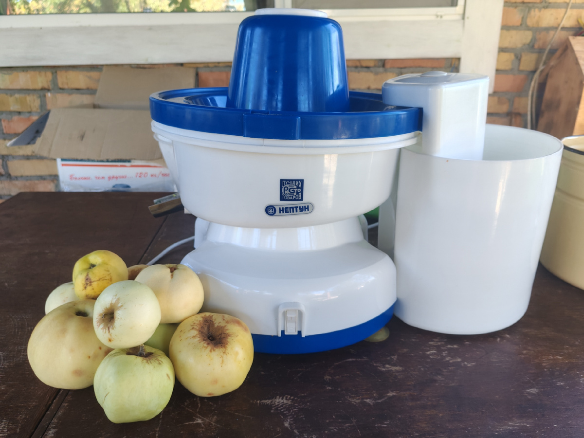 Соковыжималка Нептун.