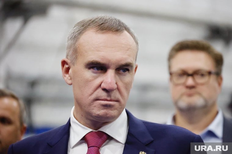    Губернатор ХМАО Руслан Кухарук намекнул лидеру югорских коммунистов на недостаточную налоговую грамотность