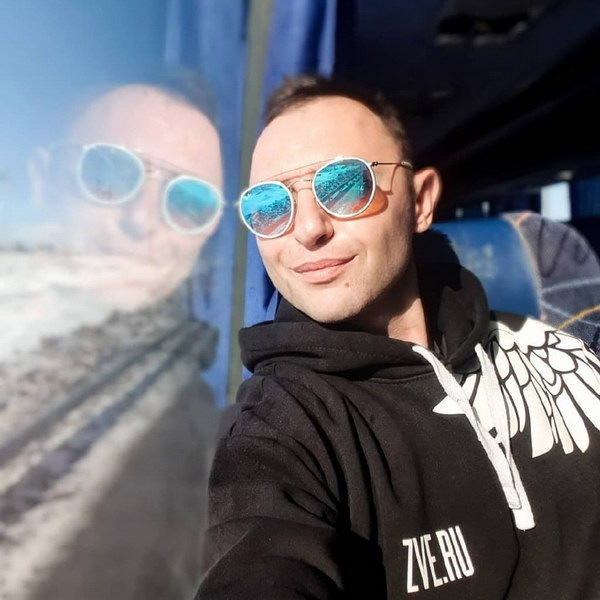     Рома Зверь обвинил соцсети в превращении артистов в товар