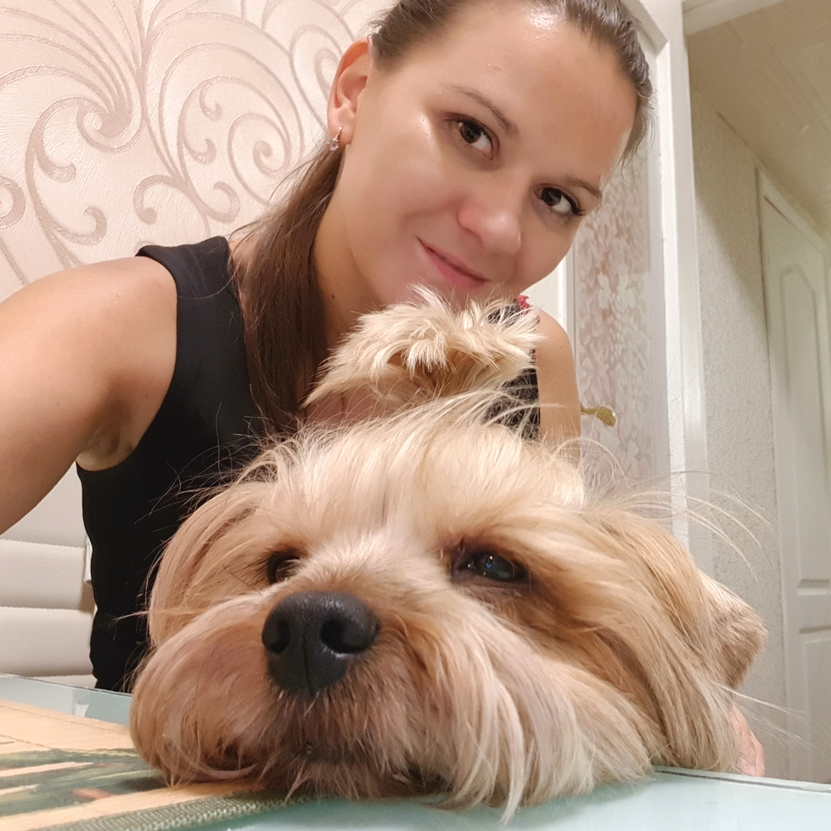 Оля и её собака Соня