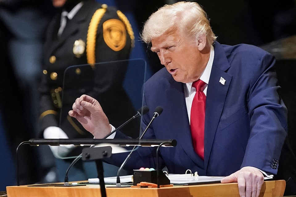    Выступив во вторник с трибуны Генассамблеи ООН, Трамп разразился обширным постом в своей соцсети, в котором раскритиковал нашу страну. REUTERS