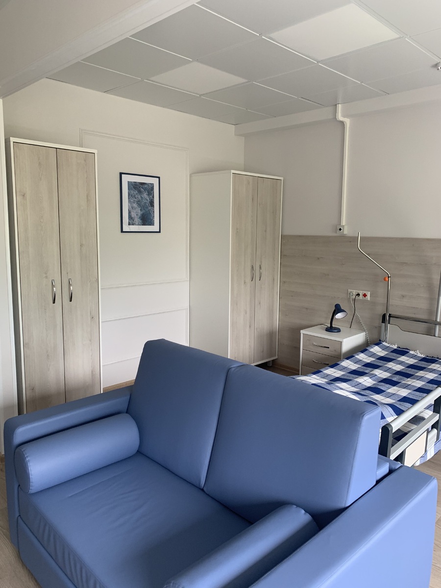 Рис. 2 Шкаф для палат «ЗЕРЦ» (Москва)