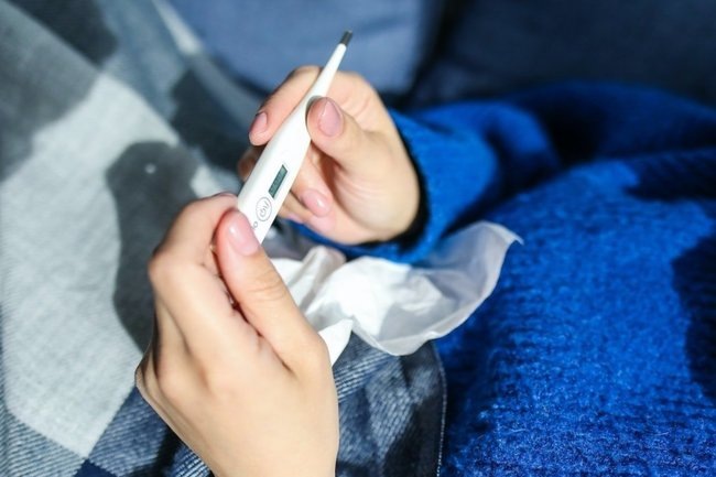    грипп ковид простуда болезнь градусник температура