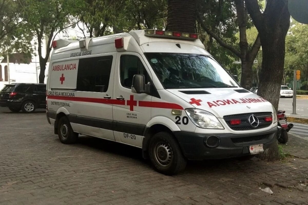    В Мексике 14-летняя девочка умерла после операции по увеличению груди