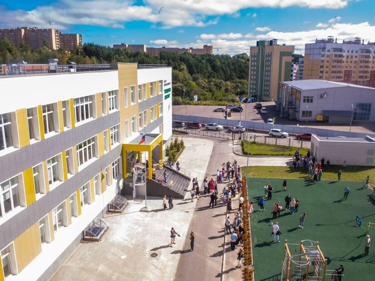    Новая школа в микрорайоне Королевка в Смоленской области© Фото : Василий Анохин/Telgram
