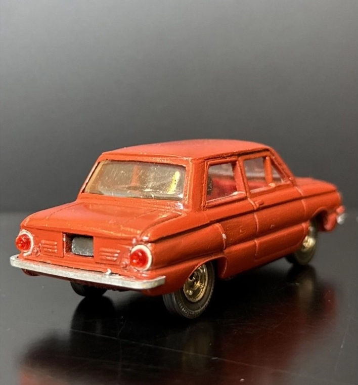 ЗАЗ-968 "Запорожец", ранний вариант без открывающихся элементов. Производитель: "Радон"/"Тантал"/"Агат", г. Саратов. Фото из открытых источников.