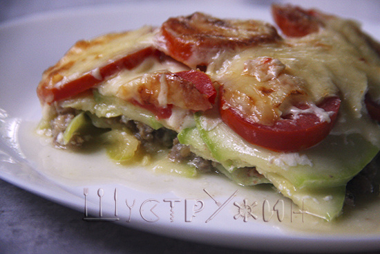 Прекрасная запеканка из кабачка с фаршем в духовке.