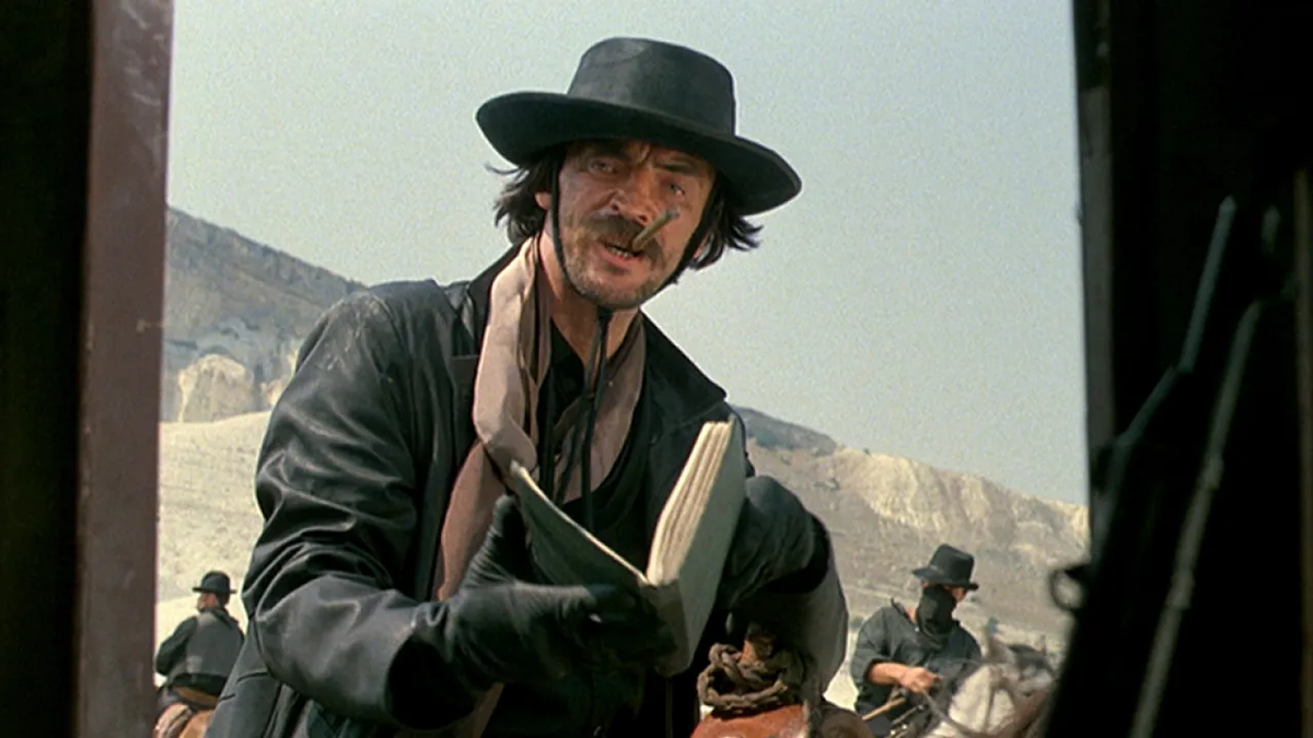 "Эту страну погубит коррупция!". Правда, он это потом скажет...