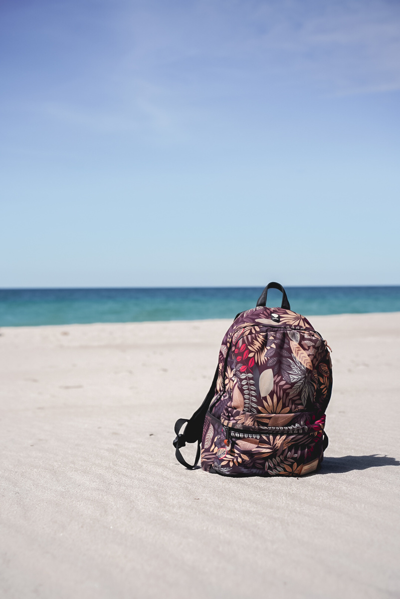 Здесь могла бы быть реклама вашего рюкзака)) Но это мой релакс на косе)