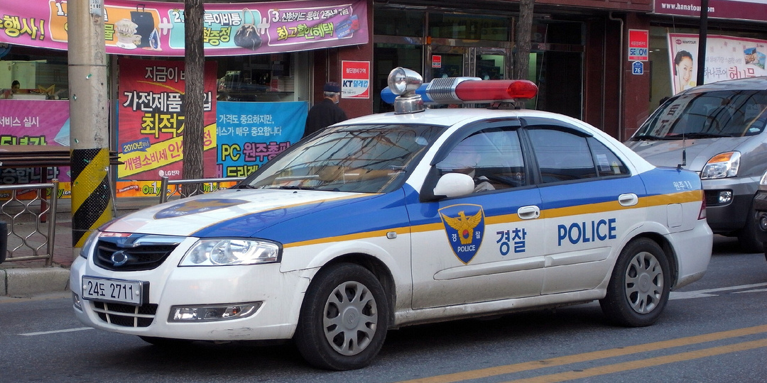 Что делать если стал находиться в Южной Корее нелегально , как легализовать своё нахождение ?!