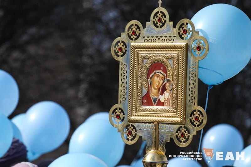    ЕАН. Икона и воздушные шары