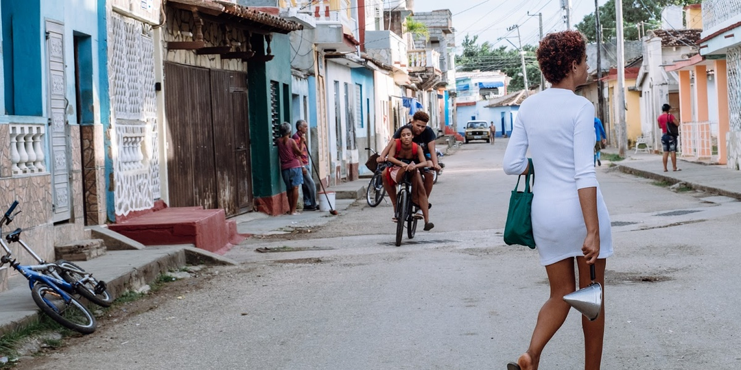 Женщины Кубы: почему они выглядят счастливыми, когда у них почти ничего нет