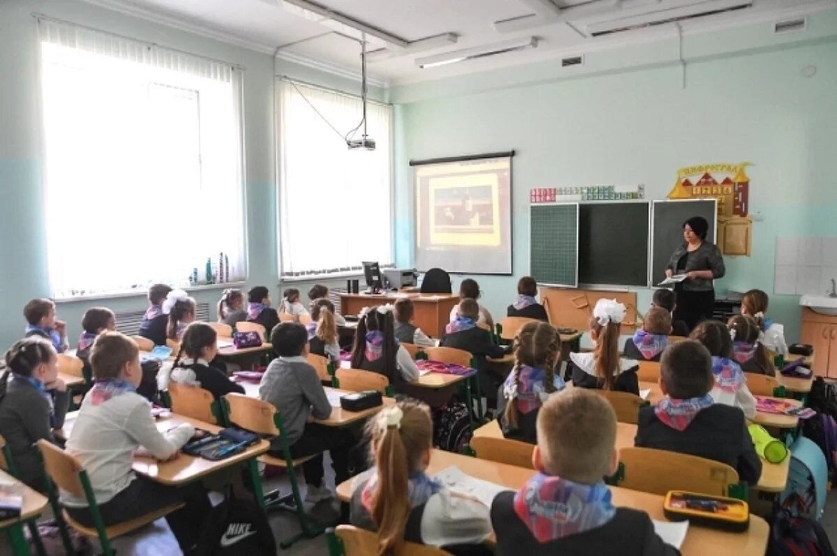    Девять тверских учителей получат по 200 тысяч рублей за победу в конкурсе