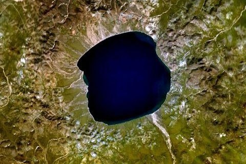 Озеро Эльгыгытгын — это одно из самых загадочных и труднодоступных мест России.