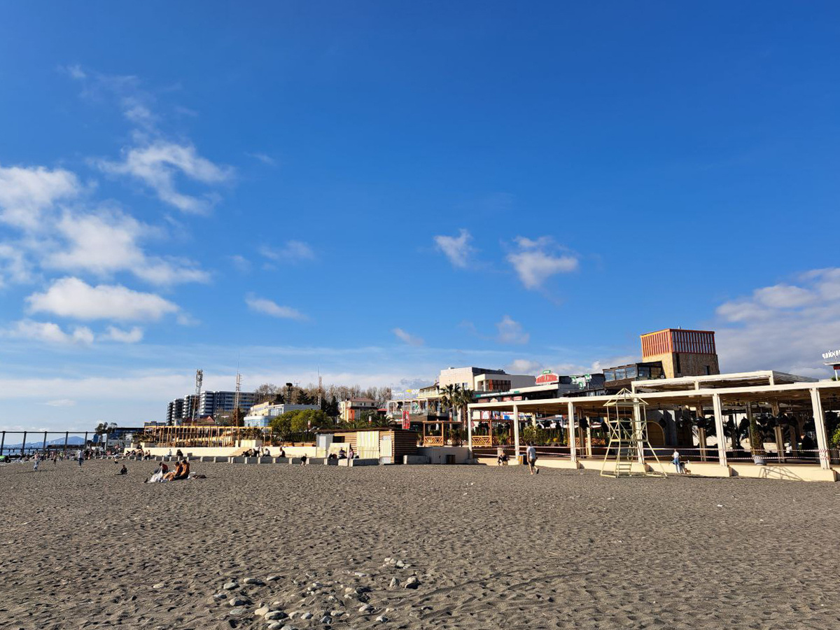 Пляжи эвакуируют.  Фото: Фото: ФедералПресс / Вера Романескул