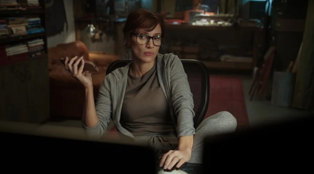     Кадр из сериала «Савант» (2025)