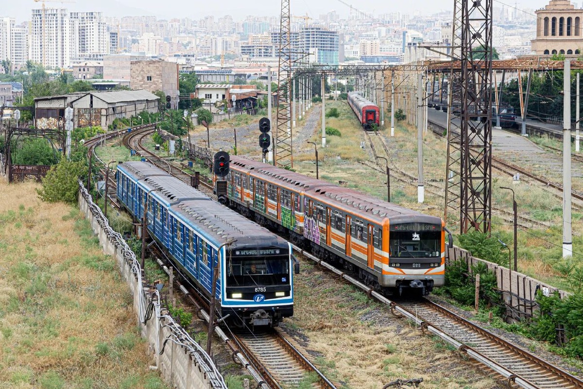 Какие линии метро в постсоветских странах больше похожи на городскую электричку S-Bahn?