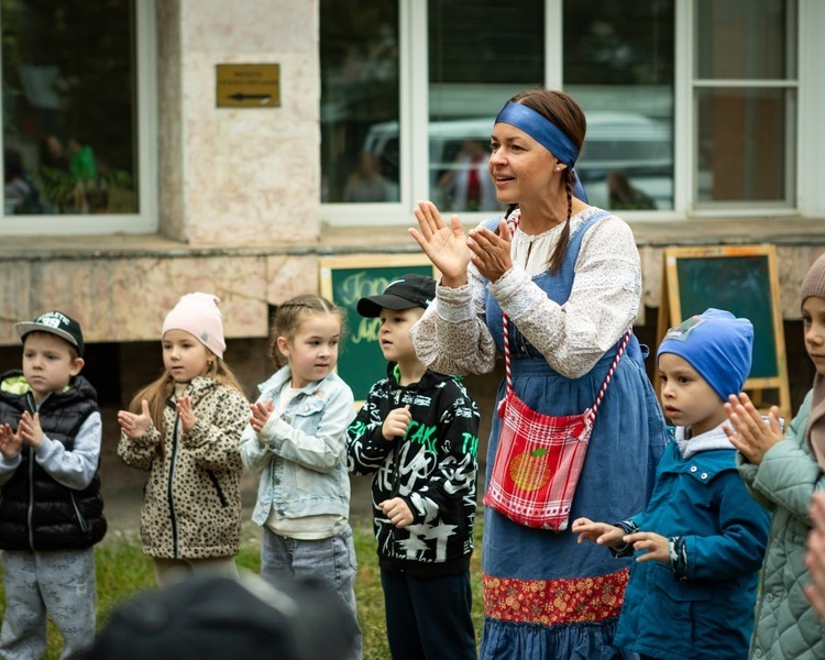     В Курске прошел детский праздник «Город молока»