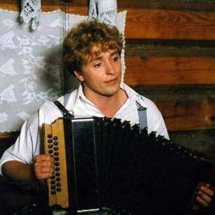     Юбилей Сергея Есенина отметит Первый канал