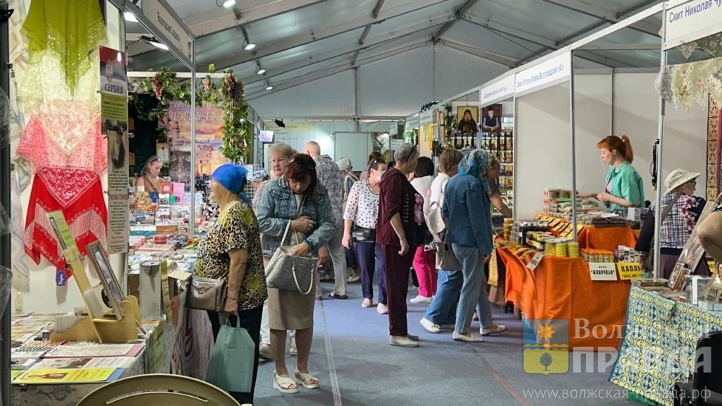     «Много хульных слов»: на православной выставке в Волжском призвали к борьбе за молодежь
