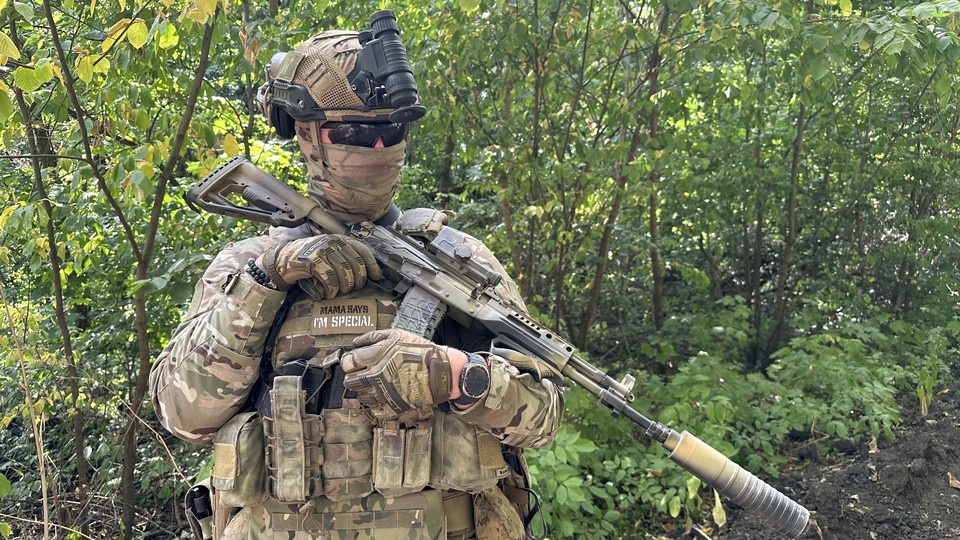    Российский боец вступил в рукопашный поединок с солдатом ВСУ и смог его одолеть Александр КОЦ