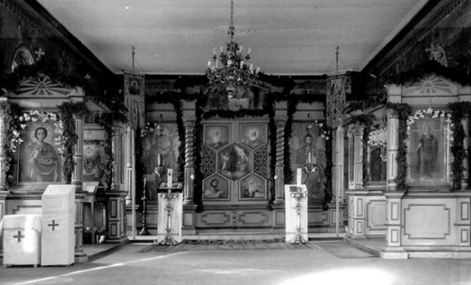 Свято-Успенская церковь Бэйгуаня, интерьер. Дата снимка: около 1910 г. Пекин