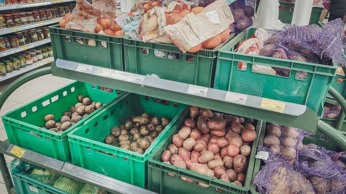 Для социально значимых продуктов сохранят льготную ставку, остальные — плюс 2%. Фото: 1MI