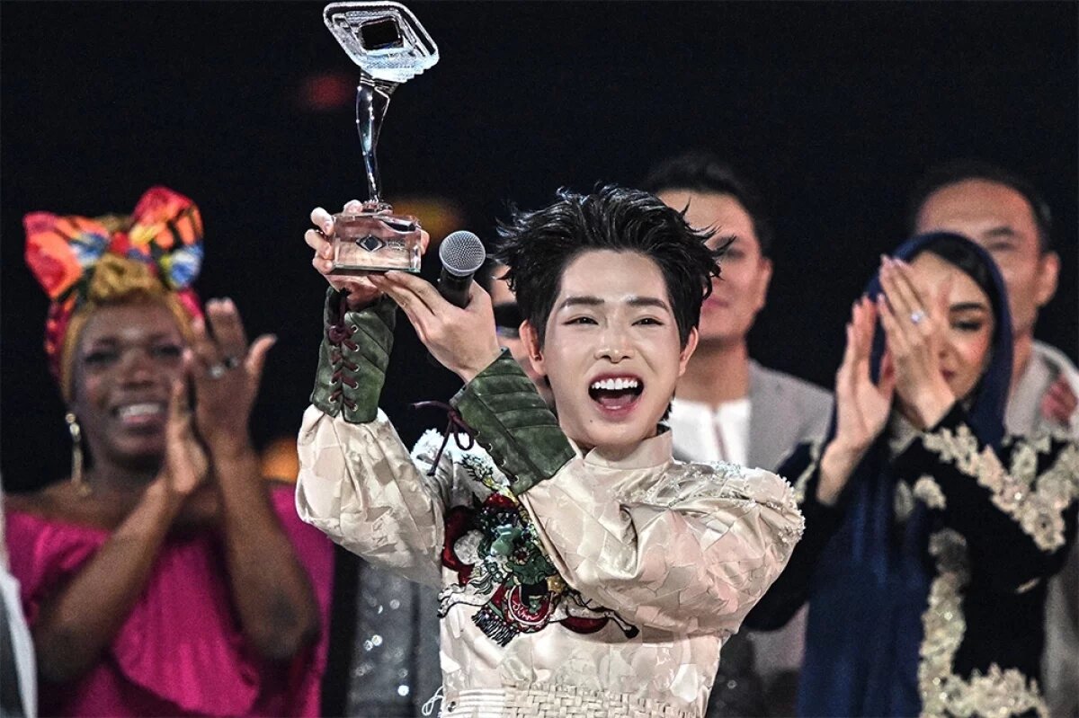    Сейчас Дык Фук — в центре внимания.