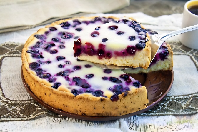 Тарт с ягодами в сметанной заливке